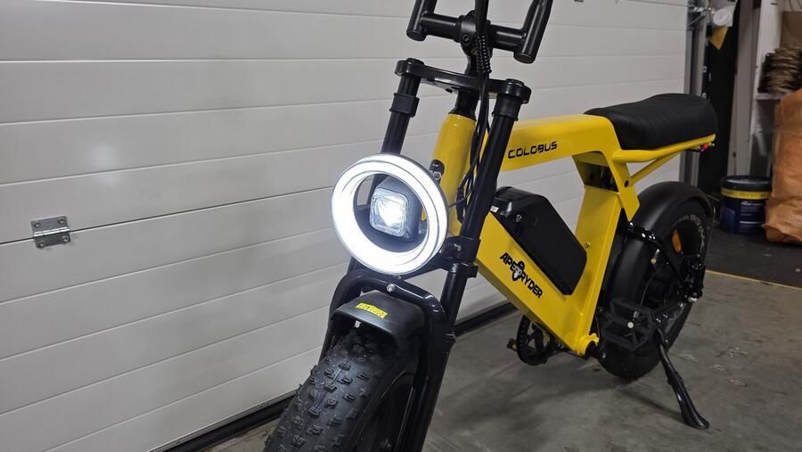 Ape Ryder Colobus Elektrische Fiets Fatbike E-bike met Krachtige Motor Lange Accu en Comfortabel Zadel Ideaal voor Woon-Werk en Recreatief gebruik! FatbikeShopper.nl