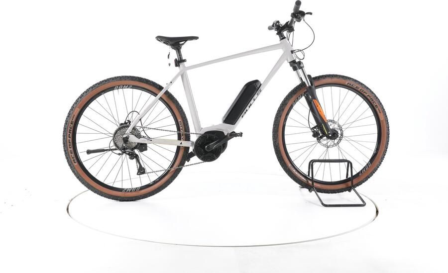 Bull's Bulls LT Performance Elektrische hardtail mountainbike Bosch Accu 545Wh 29 2023