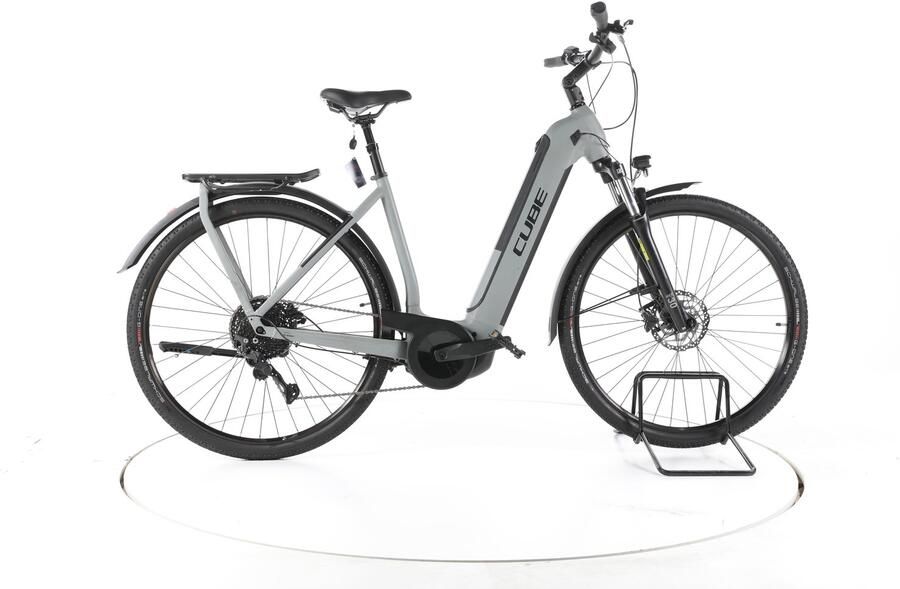 Cube Kath du Hybrid ONE Elektrische trekkingfiets Bosch Accu 750Wh 28 2023 Pro
