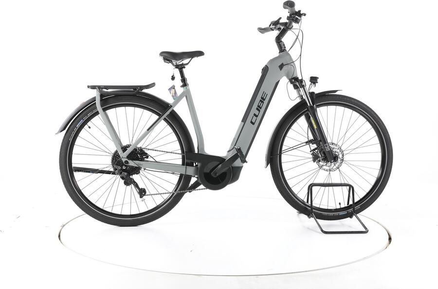 Cube Kath du Hybrid ONE Elektrische trekkingfiets Bosch Accu 750Wh 28 2023 Pro