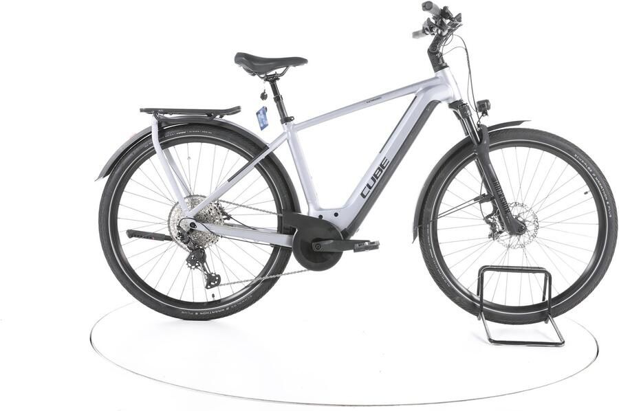 Cube Kathmandu Hybrid SLX Elektrische trekkingfiets Bosch Accu 750Wh 28 zilver