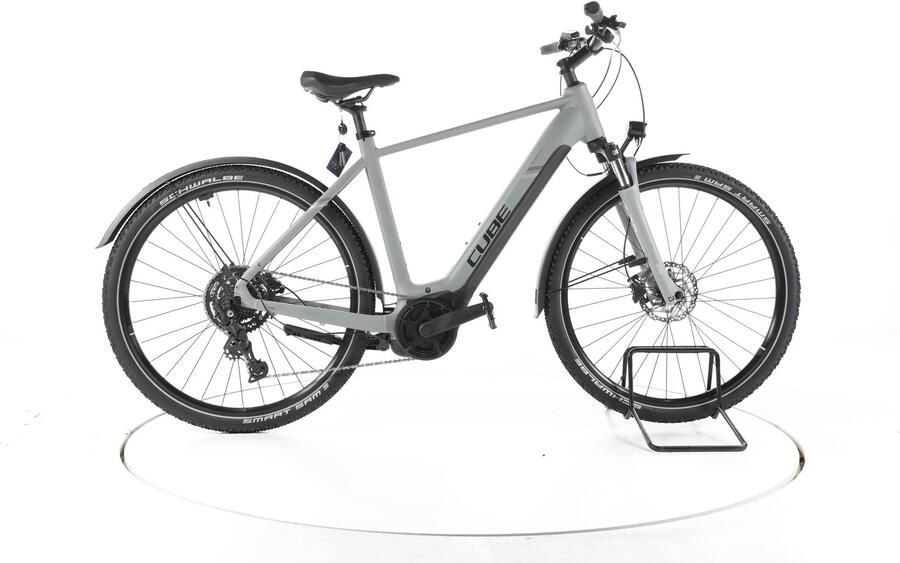 Cube Nuride Hybrid Performance 625 Allroad Elektrische trekkingfiets Bosch 29