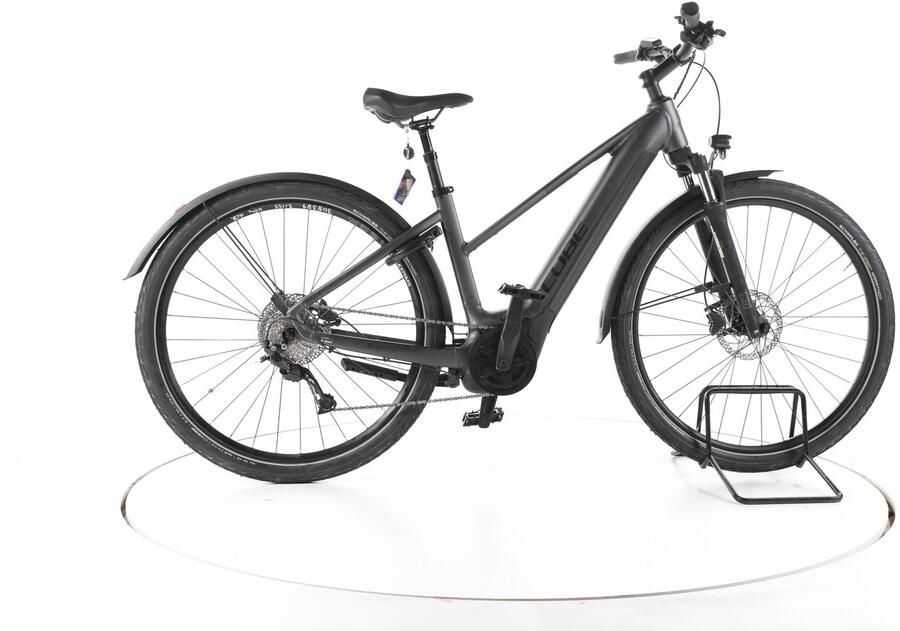 Cube Nuride Hybrid Performance Elektrische trekkingfiets Bosch Accu 625Wh 28 Pro