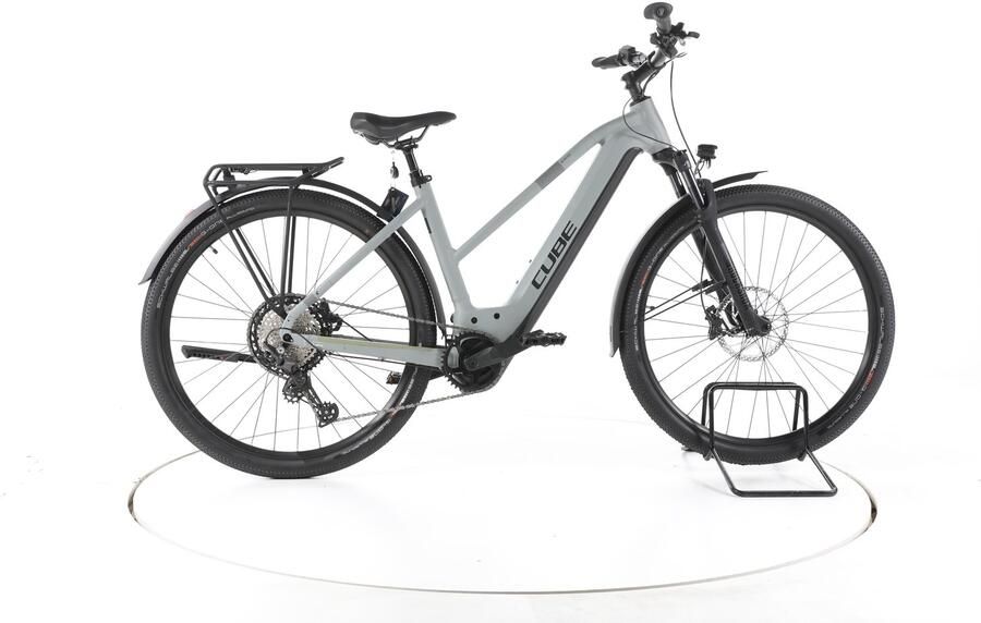Cube Nuride Hybrid SLX Elektrische trekkingfiets Bosch Accu 750Wh 28 2023 grijs