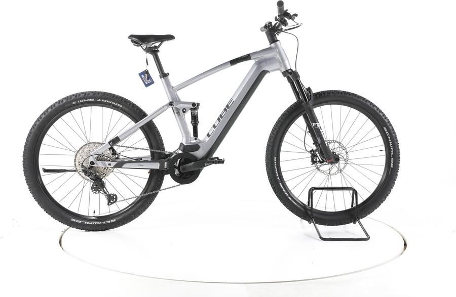 Cube Stereo Hybrid 120 Race 750 Elektrische full-suspension mountainbike Bosch