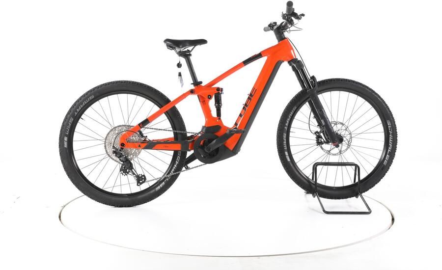 Cube Stereo Hybrid 120 Race Elektrische full-suspension mountainbike Bosch 27 5