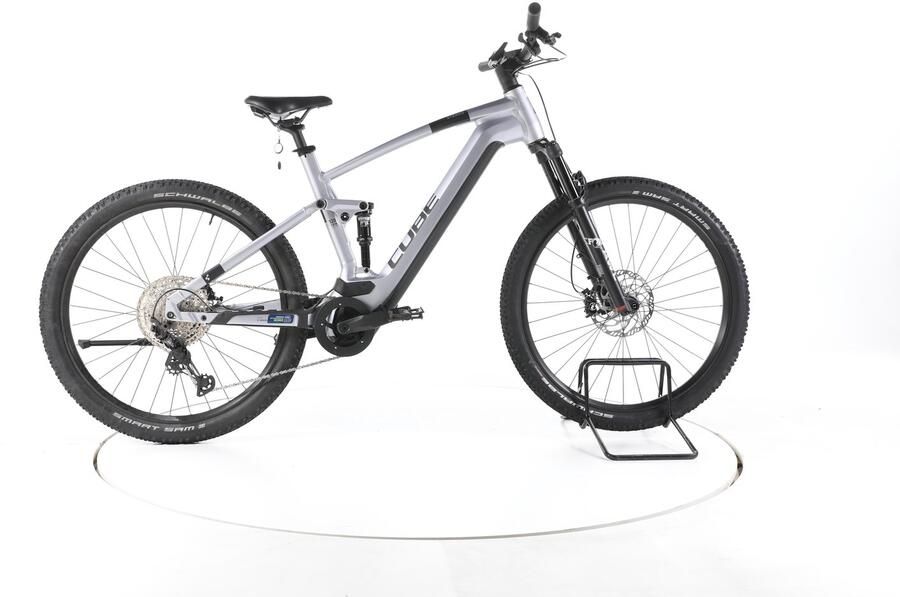 Cube Stereo Hybrid 120 Race Elektrische full-suspension mountainbike Bosch 29
