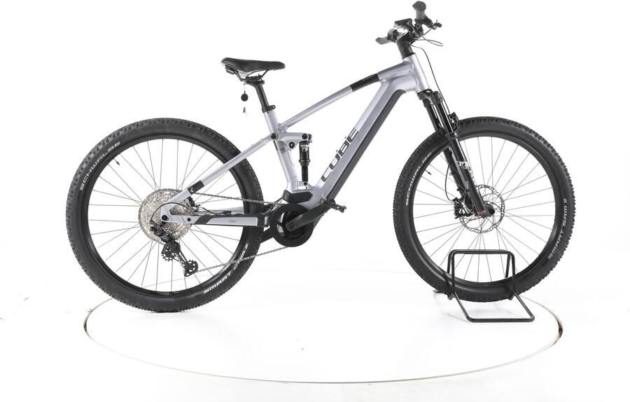 Cube Stereo Hybrid 120 Race Elektrische full-suspension mountainbike Bosch 29