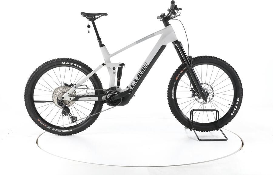 Cube Stereo Hybrid 160 HPC SLX Elektrische full-suspension mountainbike Bosch wit
