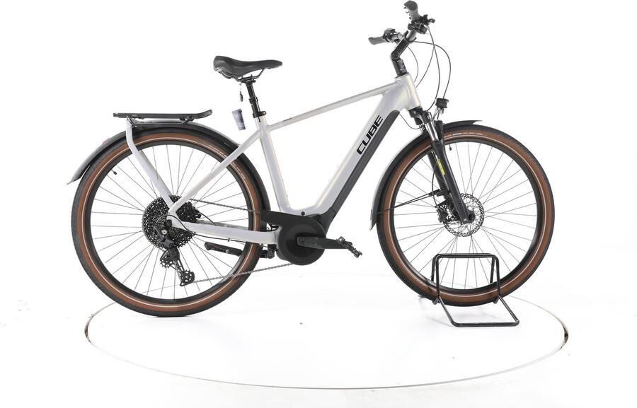 Cube Touring Hybrid Pro 625 Elektrische trekkingfiets Bosch Accu 625Wh 28 2023