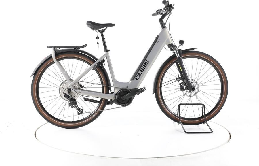 Cube Touring Hybrid Pro Elektrische trekkingfiets Bosch Accu 625Wh 28 2023 Pro