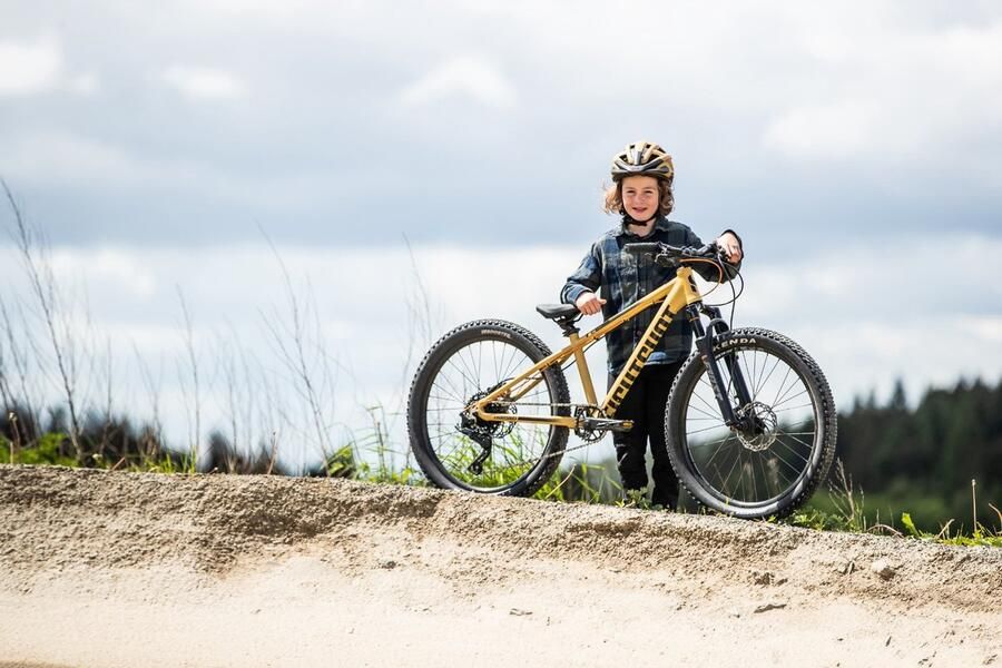 Eightshot X‑Coady Kinder Mountainbike 8 versnellingen 24 inch Beige