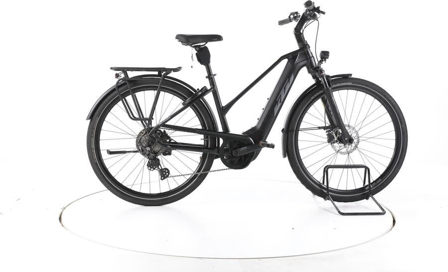 KTM Cento 10 Plus Elektrische trekkingfiets Bosch Accu 750Wh 28 2023 zwart Pro