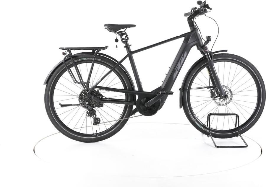 KTM Cento 10 PLUS Elektrische trekkingfiets Bosch Accu 750Wh 28 2023 zwart Pro