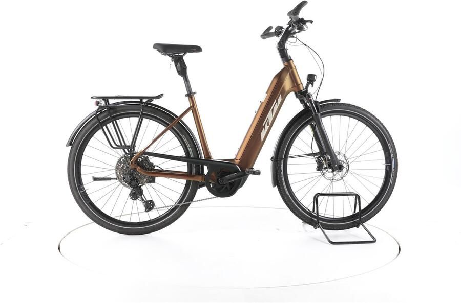 KTM Macina Style 720 Elektrische trekkingfiets Bosch Accu 750Wh 28 2023 bruin