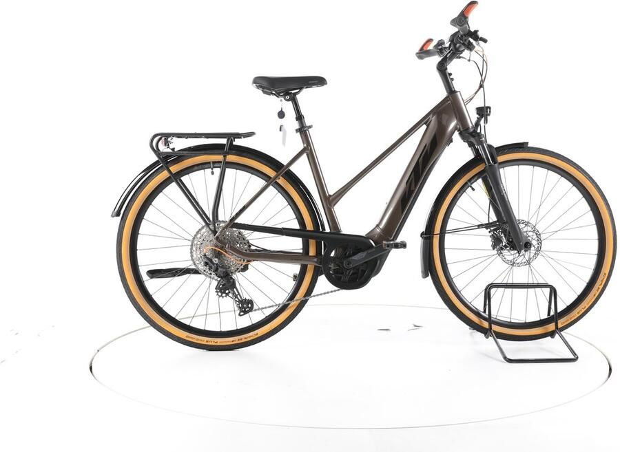 KTM Macina Ultimate Pro Elektrische trekkingfiets Bosch Accu 625Wh 28 bruin Pro