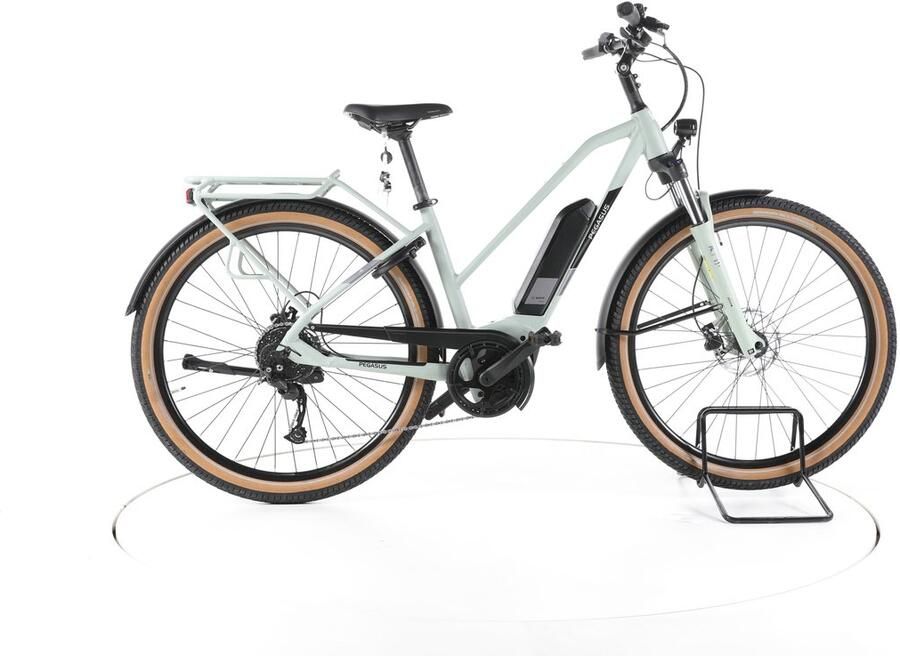 Pegasus Solero E9 Sport CX Elektrische trekkingfiets Bosch Accu 545Wh 28 2023